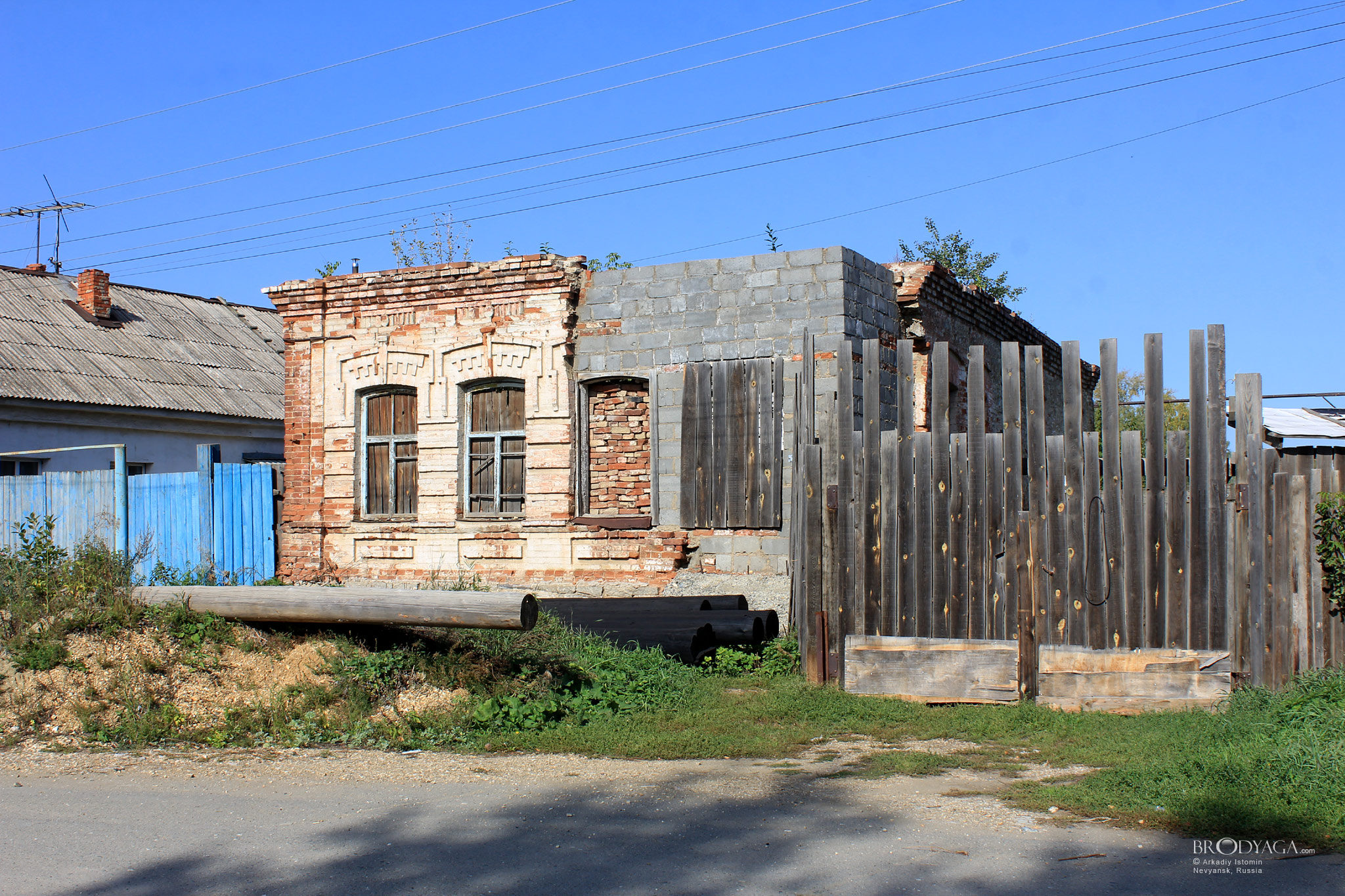 Комсомольская 18в, Невьянск (Komsomolskaya 18v, Nevyansk)